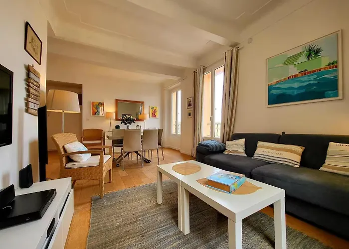 Apartment L'aiguillon Antibois - Proche Port Antibes